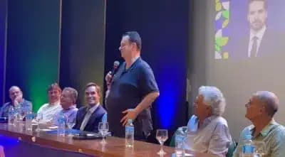 Imagem card com fundo