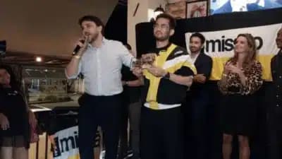 Imagem card com fundo