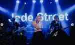 Apple Martin se apresenta com a dupla Jade Street em um show em Nashville, nos Estados Unidos. Foto: @applemartin via Instagram
